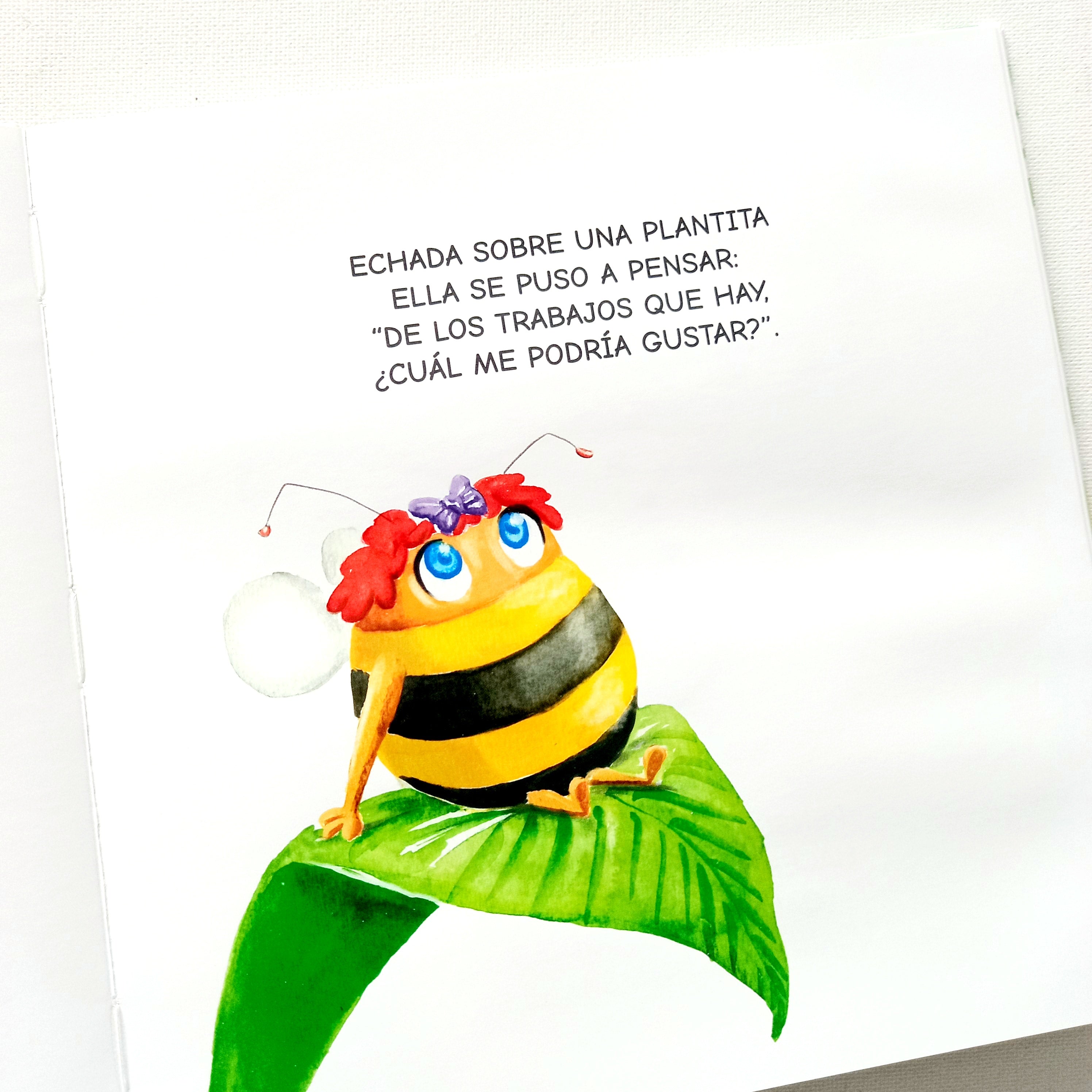 La abeja Carola. Lo que sea cuando sea abeja La abeja Carola. Lo que sea cuando sea abeja